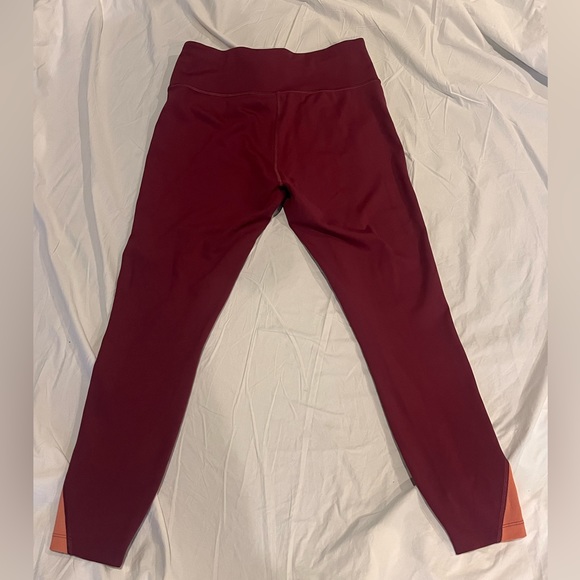 Peloton Burgundy Leggings - Picture 3 of 6